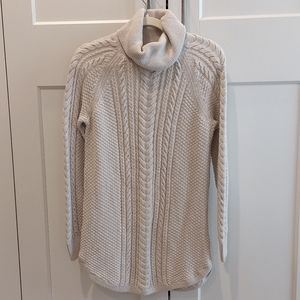 Gap Maternity Cable Knit Turtleneck Sweater - Medium